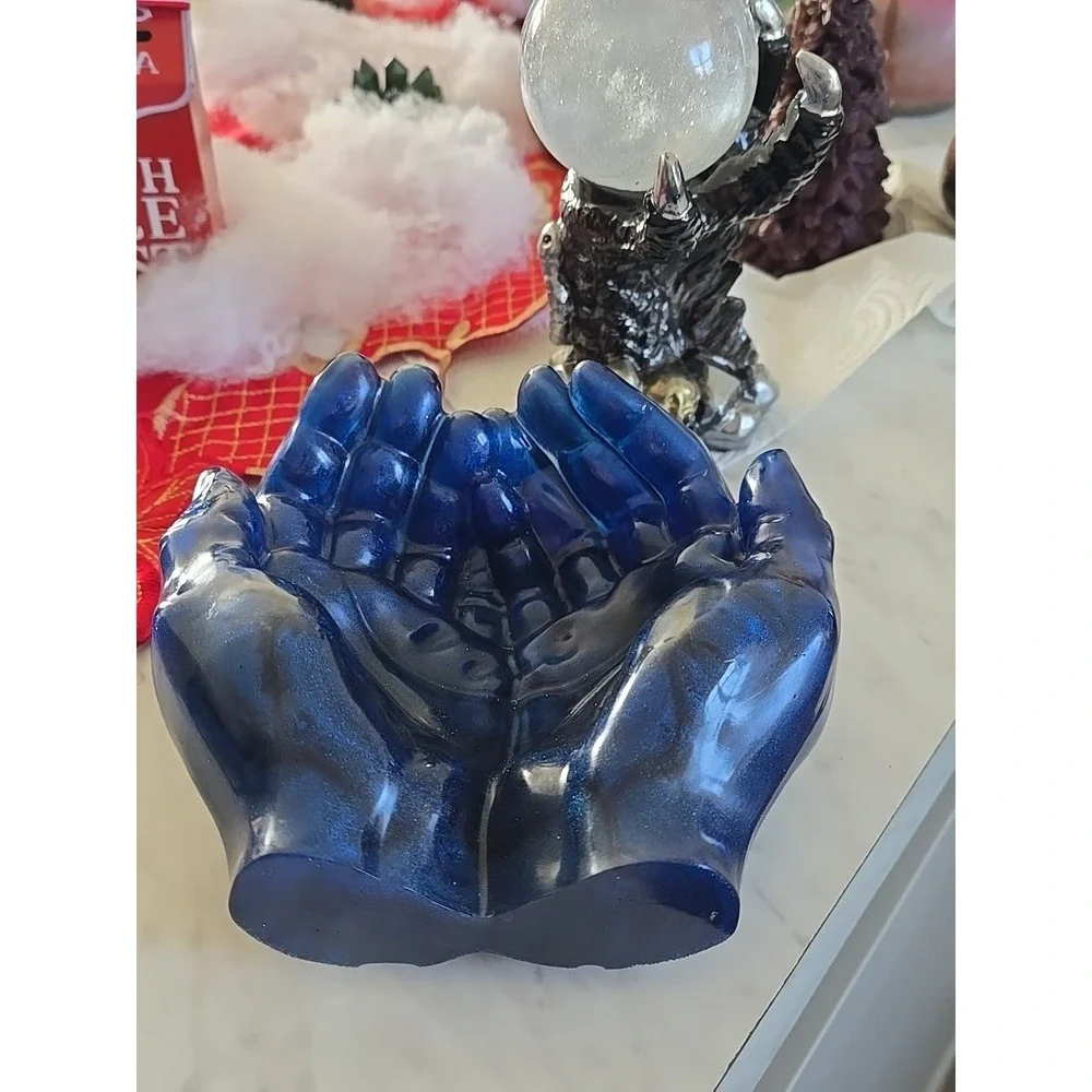 Handmade Resin Deep Blue Cupped Hands Decoration Gift‎ Wrapped Candy Dish